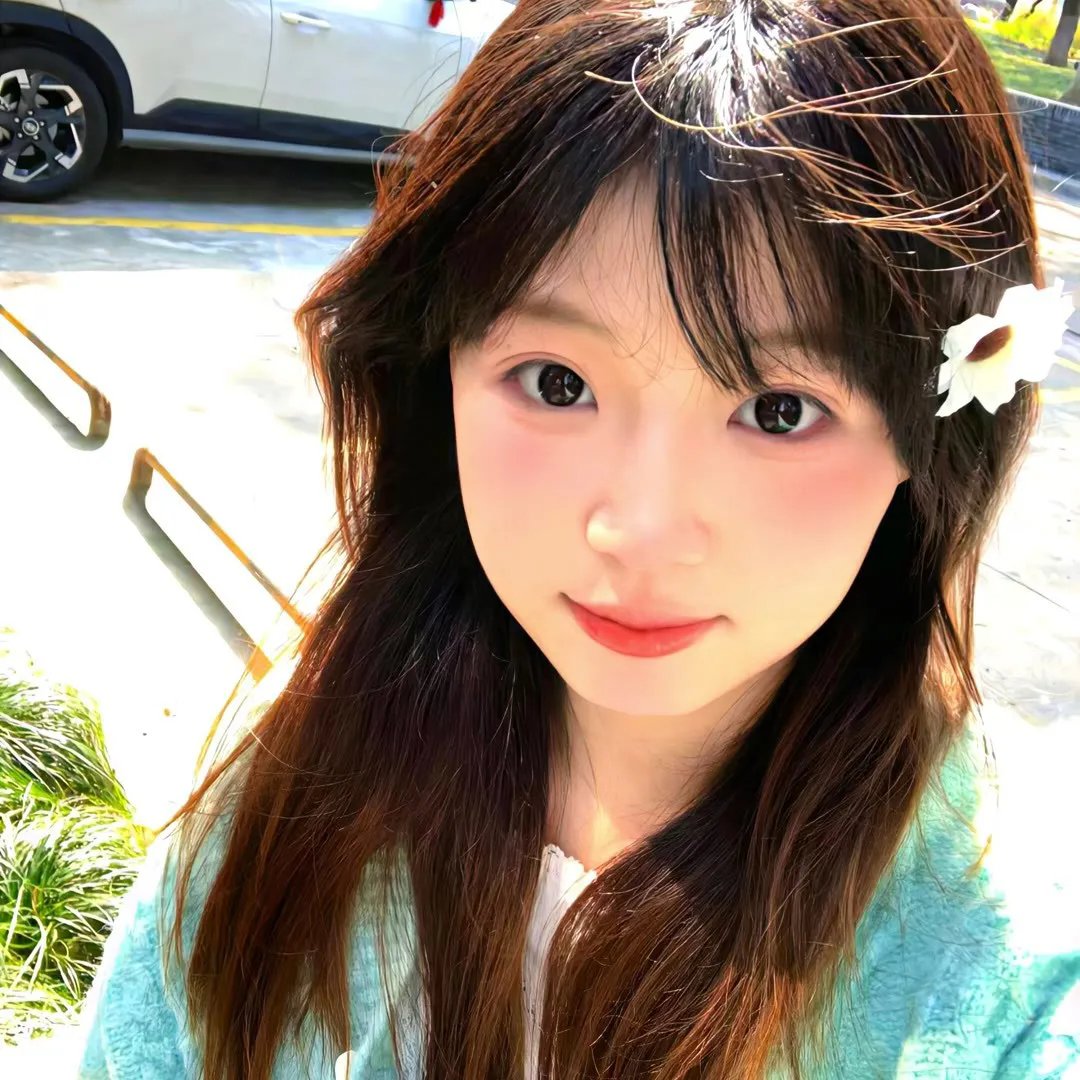 俏皮女学生